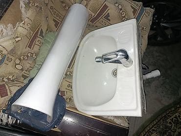 умывалник: Раковина для ванной, Особенности: Глянцевое, Угловая форма, Материал: Керамика — 8