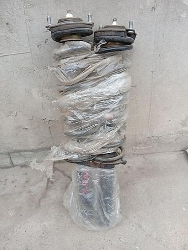 subaru legacy 2000: Передний амортизатор Toyota 2000 г., Б/у, Оригинал, Япония — 1