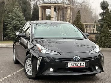 Toyota Prius: 2019 г., 1.8 л, Вариатор, Гибрид, Лифтбек