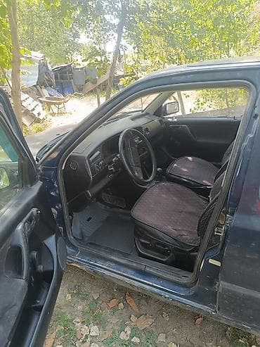 запчасть голф 4: Volkswagen Golf: 1993 г., 1.6 л, Механика, Бензин, Хэтчбэк — 6