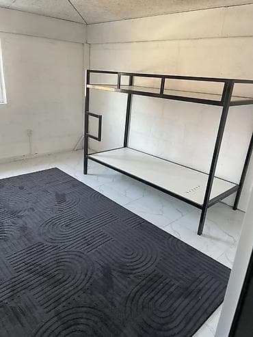 аренда помещение под салон: Комната берилет 
Туалет,Душ общий — 2