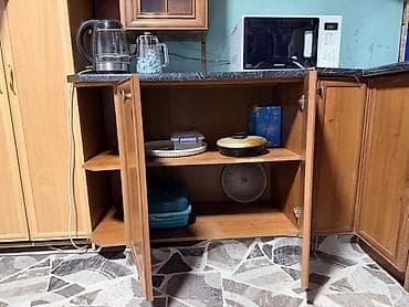 Продаётся угловой кухонный гарнитур. Продаём красивый и вместительный — 8