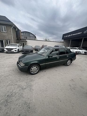 мер 220: Mercedes-Benz 220: 1993 г., 2.2 л, Ручные, Бензин, Седан — 2