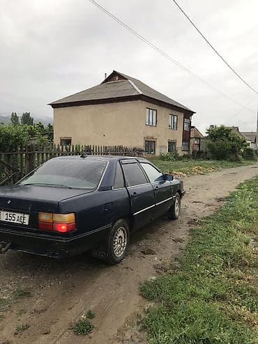 дордой мото: Audi 100: 1989 г., 2.2 л, Кол менен иштөөчү, Бензин, Седан — 1