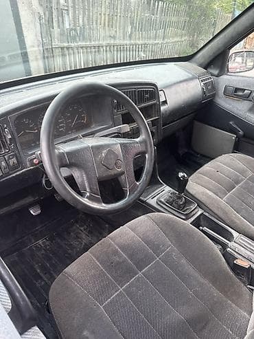 Volkswagen: Volkswagen Passat: 1989 г., 2 л, Механика, Бензин, Седан — 5
