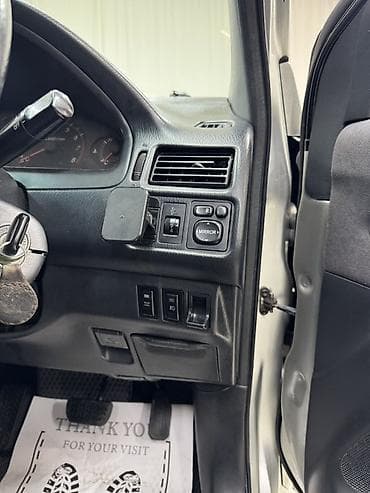 gac ayon s: Toyota Gaia: 2003 г., 2 л, Автомат, Бензин, Минивэн — 10