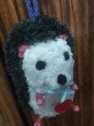 кресло кровать бишкек: Вязаные сувениры из пряжи. Игрушки . - Материал: шерстяная пряжа — 5