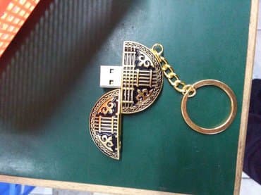 флешка с виндовс: 8г флешка в наличии — 1