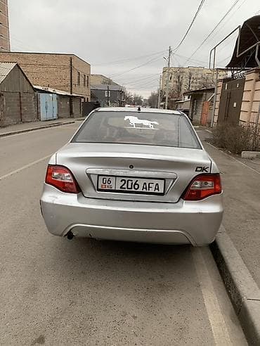 Daewoo Nexia: 2010 г., 1.5 л, Механика, Бензин, Седан