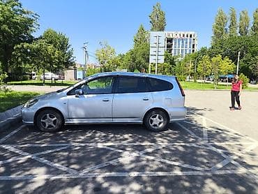 Honda Stream: 2005 г., 1.7 л, Автомат, Бензин, Универсал
