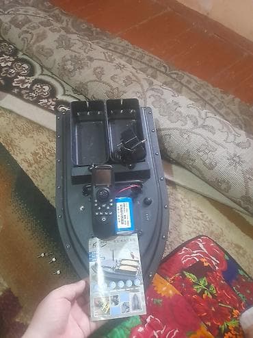 продаю дрон: Кормораздаточная лодка для рыбалки с дистанционным управлением — 3