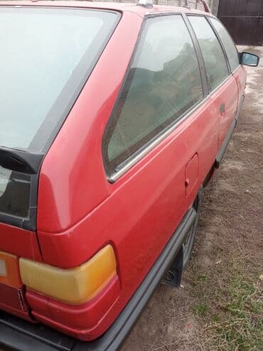 дом машина: Audi 100: 1988 г., 1.8 л, Бензиновая, Универсал — 5