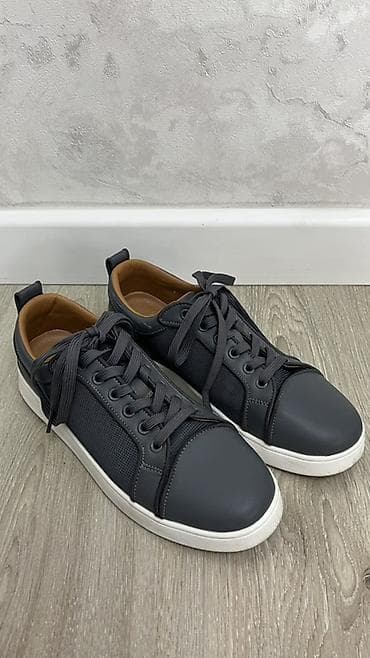 Мужские кроссовки, 41, Christian Louboutin, Б/у, цвет - Серый, Самовывоз