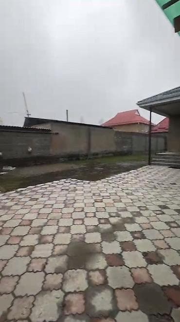 многоэтажные: Продаётся дом с просторным участком и двором. Продаю 2х этажный дом — 2