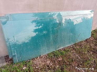 Стекла, стеклопакеты для дверей: Закалённые стеклянные панели с отверстиями! Толщина стекла 10мм — 3