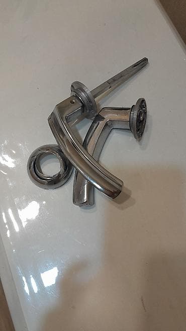 Дом и сад: Дверная ручка, Для входных дверей, Металлические, Без установки, Самовывоз, Б/у — 1