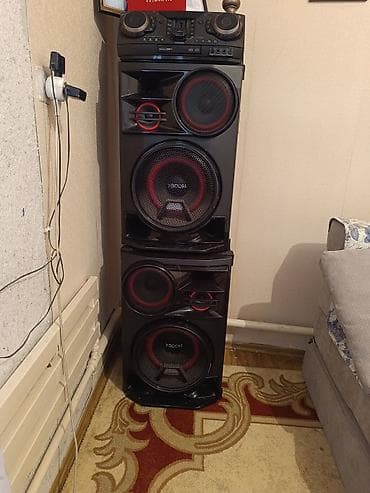 светомузыки: Портативная акустическая система LG XBOOM (формат «party speaker») — — 1