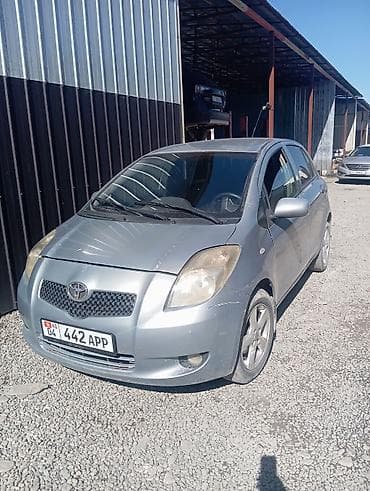 Toyota Yaris: 2007 г., 1.3 л, Робот, Бензин, Хэтчбэк — 1