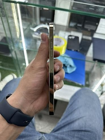 телефон philips: IPhone 13 Pro Max, 256 ГБ, Золотой — 4