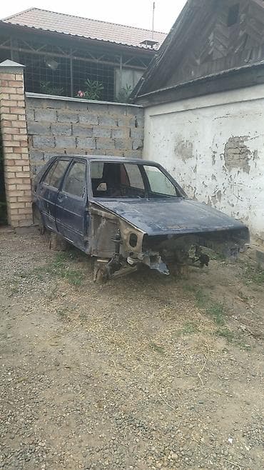 full construction: Кузов Гольф 2 в сборе,в отличном состоянии:не гнилой,не битый,без — 1
