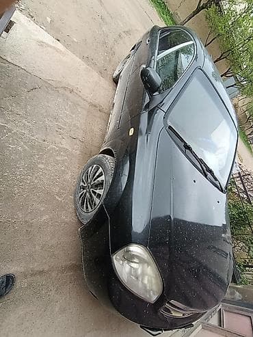 Chevrolet Lacetti: 2005 г., 1.4 л, Механика, Бензин, Седан