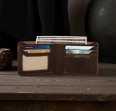 Аксессуары: Мужской кожаный бумажник с RFID‑защитой - Материал: натуральная кожа — 3