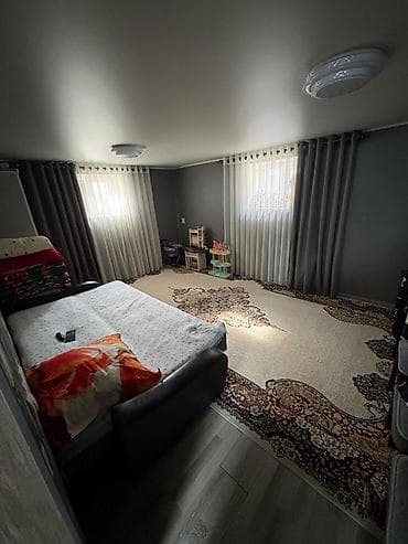 купить дом в константиновке: Продается хороший добротный 1,5 этажный дом в городе Токмок ! По — 9