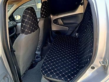 атбашы авто: Toyota Aygo: 2006 г., 1 л, Кол менен иштөөчү, Бензин, Хетчбек — 9
