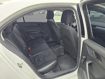 06 шоха: Skoda Rapid: 2016 г., Автомат, Бензин, Седан — 10