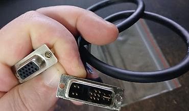 Техника и электроника: Кабель переходник VGA на DVI-A район улиц Альпийская/Уральская — 1