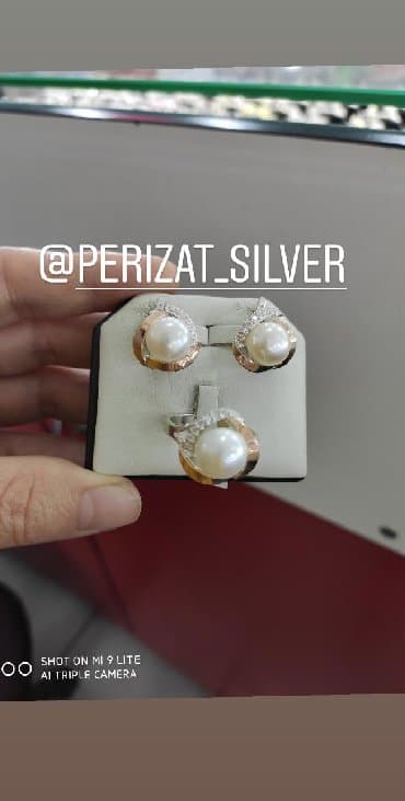 набор пандора: Жемчуг. Серебро под золото 925пробы. Смотрится очень Богота. Размеры — 1