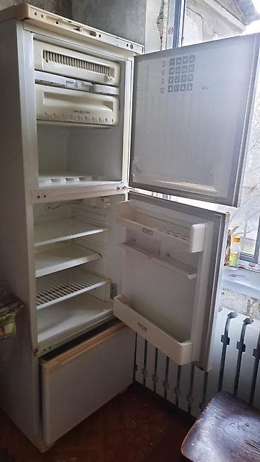 Холодильник STINOL.б/у В не рабочем состоянии