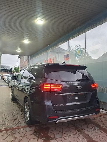 Kia Carnival: 2019 г., 2.2 л, Автомат, Дизель, Минивэн