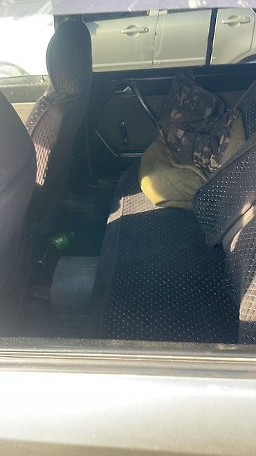 bmw e31: Mercedes-Benz W124: 1988 г., 2 л, Ручные, Бензин, Седан — 9