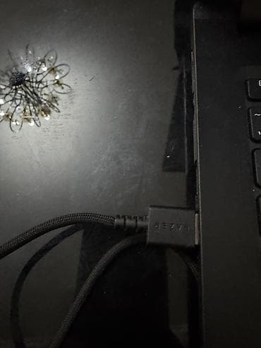 deathadder: Игровая мышь Razer DeathAdder V2 (проводная) - Эргономичный корпус — 5