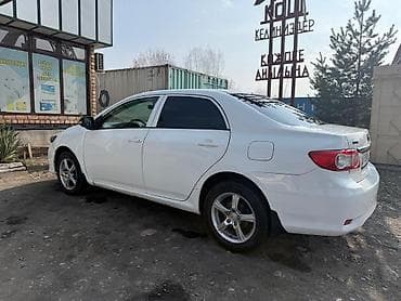 volvo ref: Toyota Corolla: 2013 г., 1.6 л, Автомат, Бензин, Седан — 3