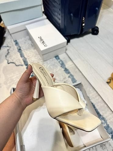 обувь мюли: ОТДАМ бесплатно НИ РАЗУ НЕ НОСИЛА Бежевые мюли на каблуке - Модель — 2