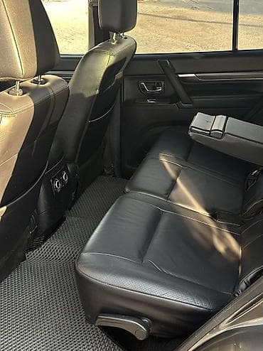 мицу: Mitsubishi Pajero: 2011 г., 3 л, Автомат, Бензин, Внедорожник — 10