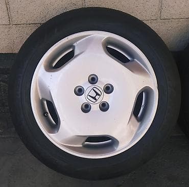 70 сом: Дөңгөлөктөр монтажда 215 / 60 / R 17, Жай, Колдонулган, Комплект, Жеңил унаалар, Куйма, тешиктери - 5 — 4