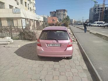рынок подержанных авто: Honda Fit: 2003 г., 1.3 л, Вариатор, Бензин, Хэтчбэк — 4