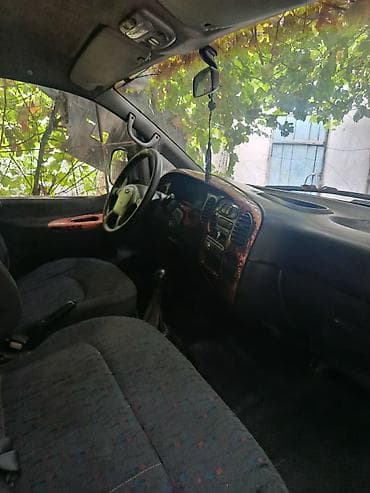 китайский бусик: Hyundai H-1: 1999 г., 2.5 л, Механика, Дизель, Минивэн — 1