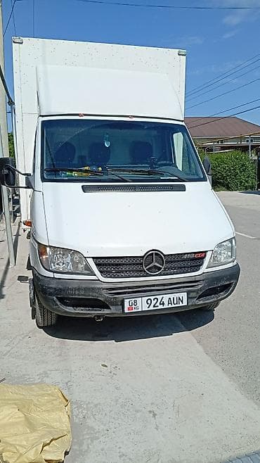 Грузоперевозки на фургоне Mercedes-Benz Sprinter (грузовой будка) -