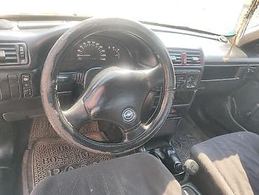 opel двигатель: Opel Vectra: 1990 г., 1.6 л, Механика, Седан — 8