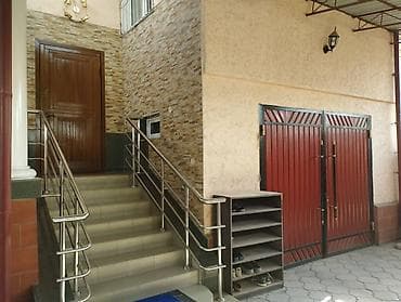 продаю дом с восток: Продается или сдается на длительный срок благоустроенный 2-х этажный — 5