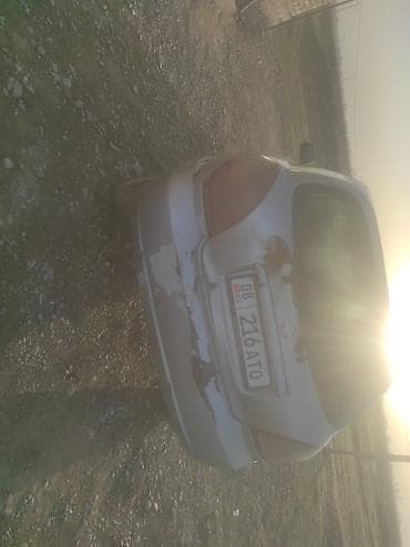 bmw 525 e34: Nissan Almera: 2003 г., 1.8 л, Механика, Бензин, Хэтчбэк — 4