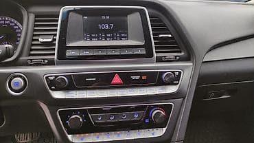 elantra 2017: Hyundai Sonata: 2017 г., 2 л, Типтроник, Газ, Седан — 9