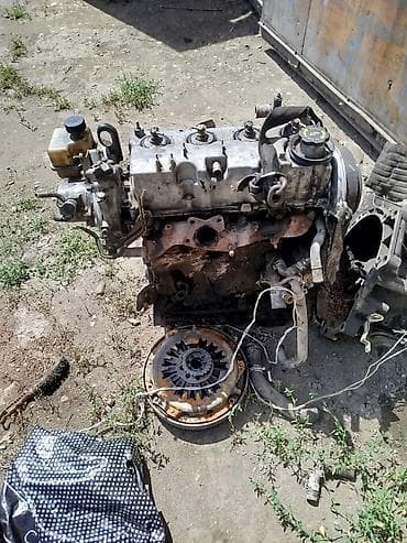 продаю дизель: Дизельный Mazda 2 л — 3