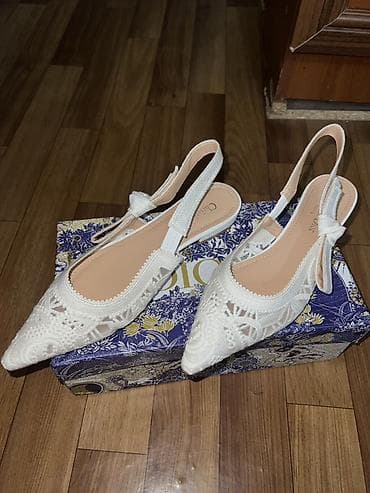 Туфли: Туфли, 38, Dior, Жаңы, түсү - Ак, Өзү алып кетүү — 1