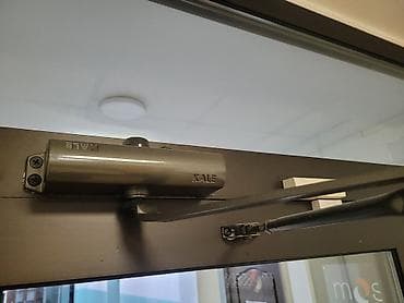 Металл сейф эшиктери: Алюминиевый входной портал с распашной дверью и фиксированными — 4