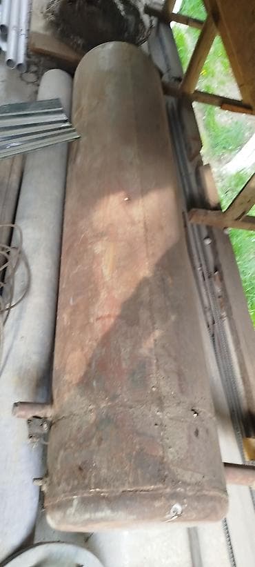 Бак, Металл